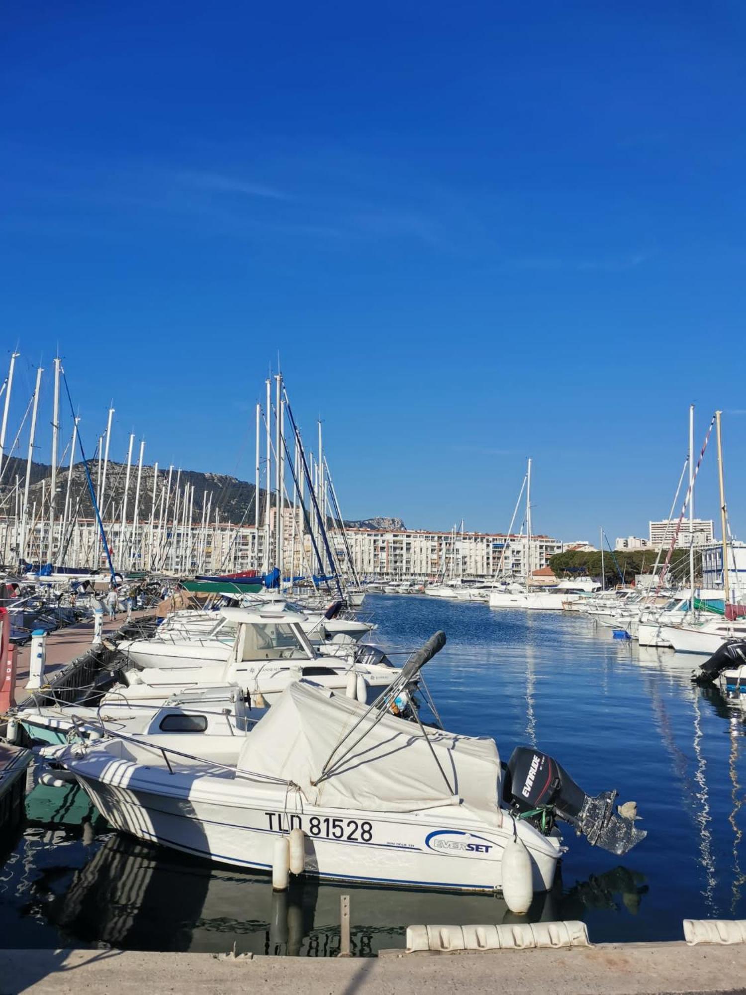 Marina Dream Apartment Toulon Bagian luar foto