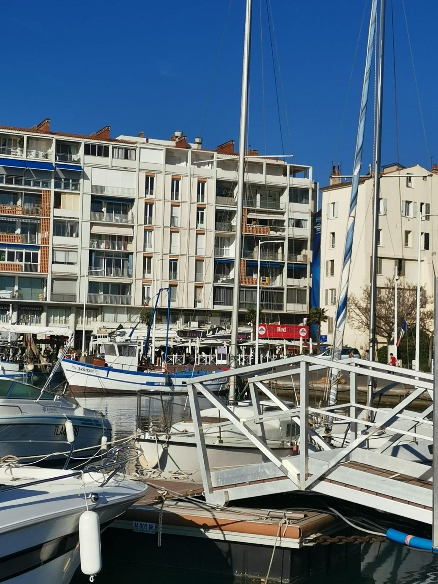 Marina Dream Apartment Toulon Bagian luar foto