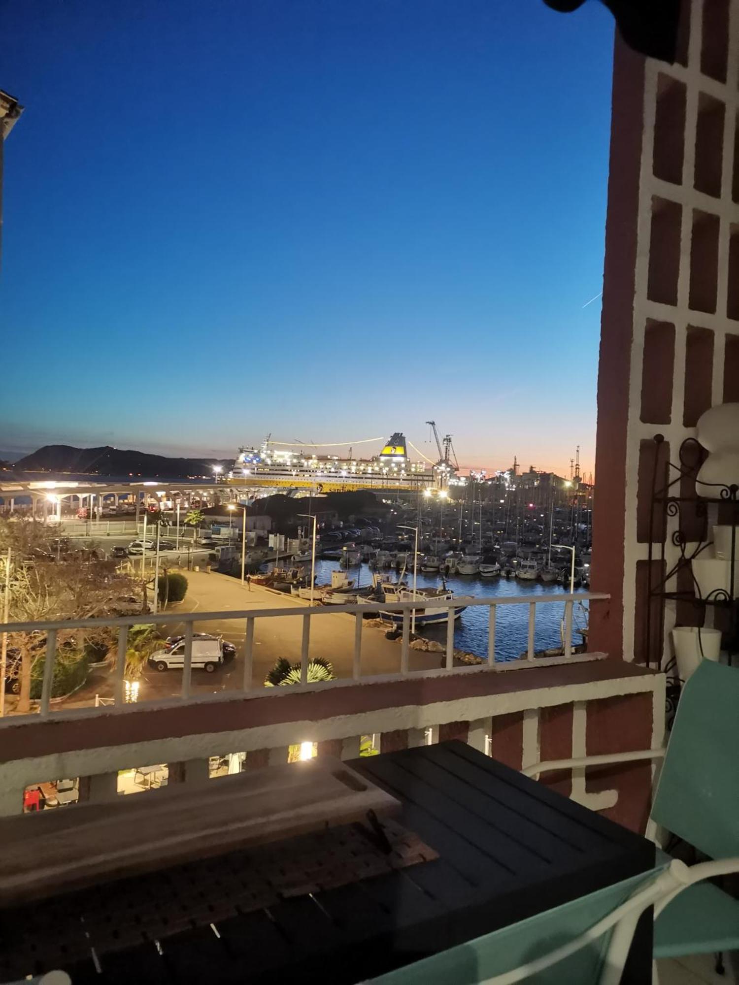 Marina Dream Apartment Toulon Bagian luar foto